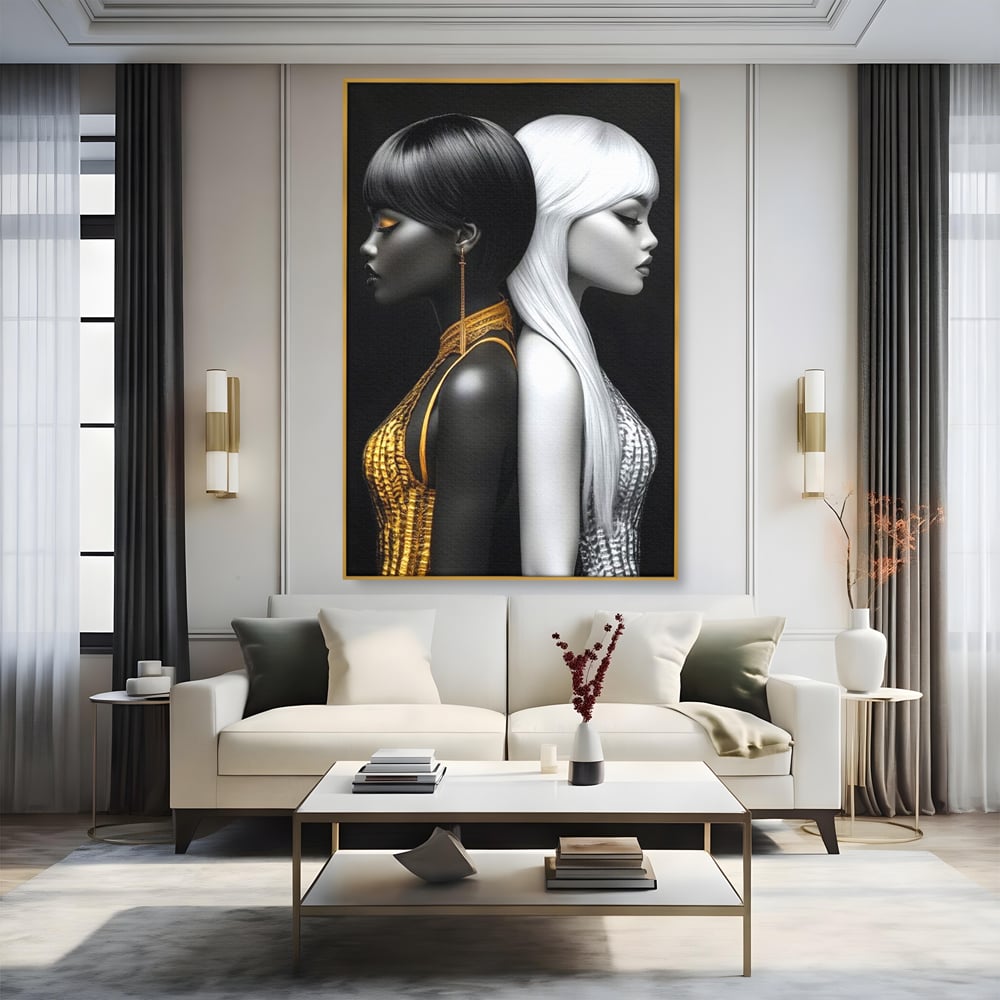 Tablou canvas cu tablou canvas cu doua fete in contrast, in rama de aluminiu auriu, pe perete intr-un living